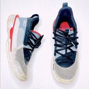 Under Armour Steph Curry HOVR Basketball Shoes